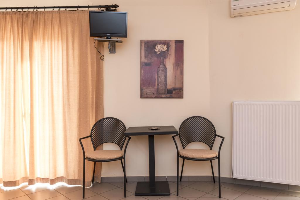 Diana Hotel Makrakómi Eksteriør billede