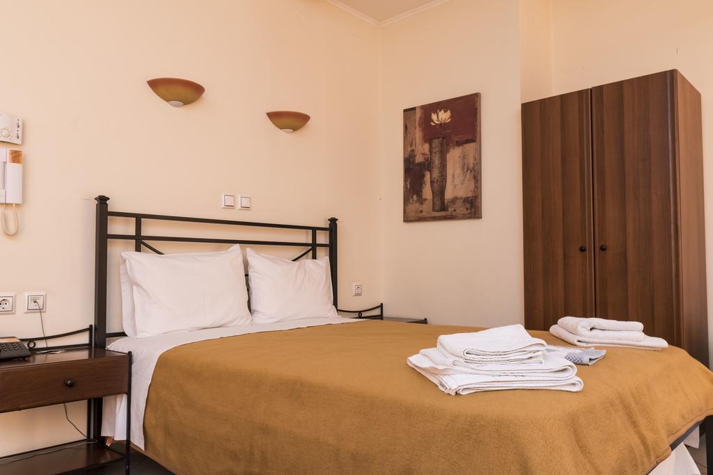 Diana Hotel Makrakómi Eksteriør billede